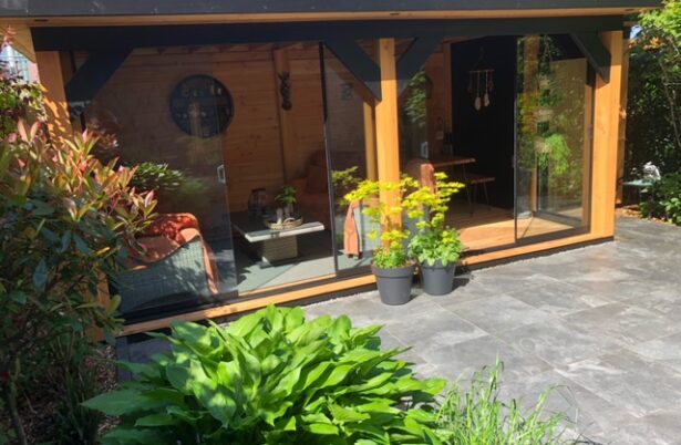 aanzicht tuinhuis 2 - schuin