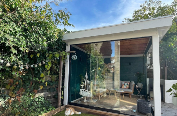 foto tuinhuis voorkant dicht